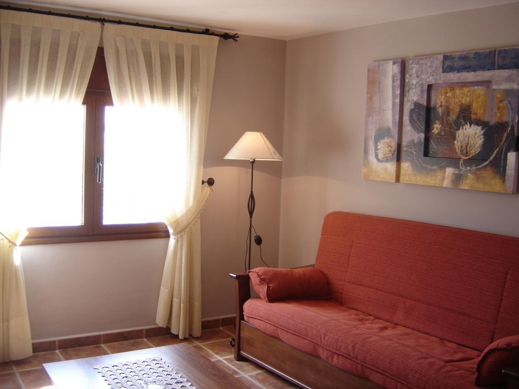 Hostal Casa Laure Y Mª Jose Arens de Lledo Buitenkant foto