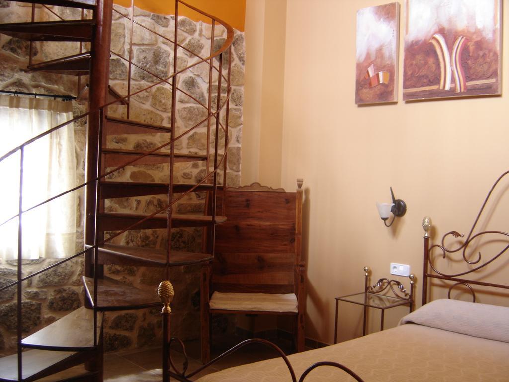 Hostal Casa Laure Y Mª Jose Arens de Lledo Buitenkant foto