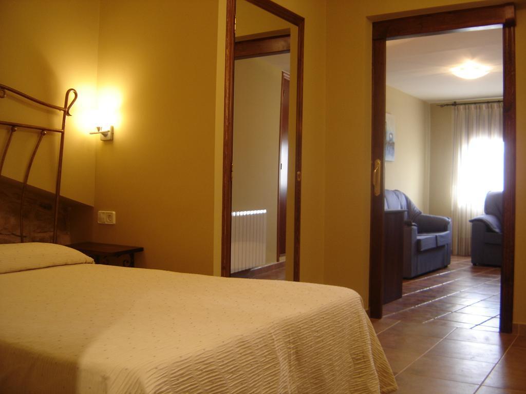 Hostal Casa Laure Y Mª Jose Arens de Lledo Buitenkant foto