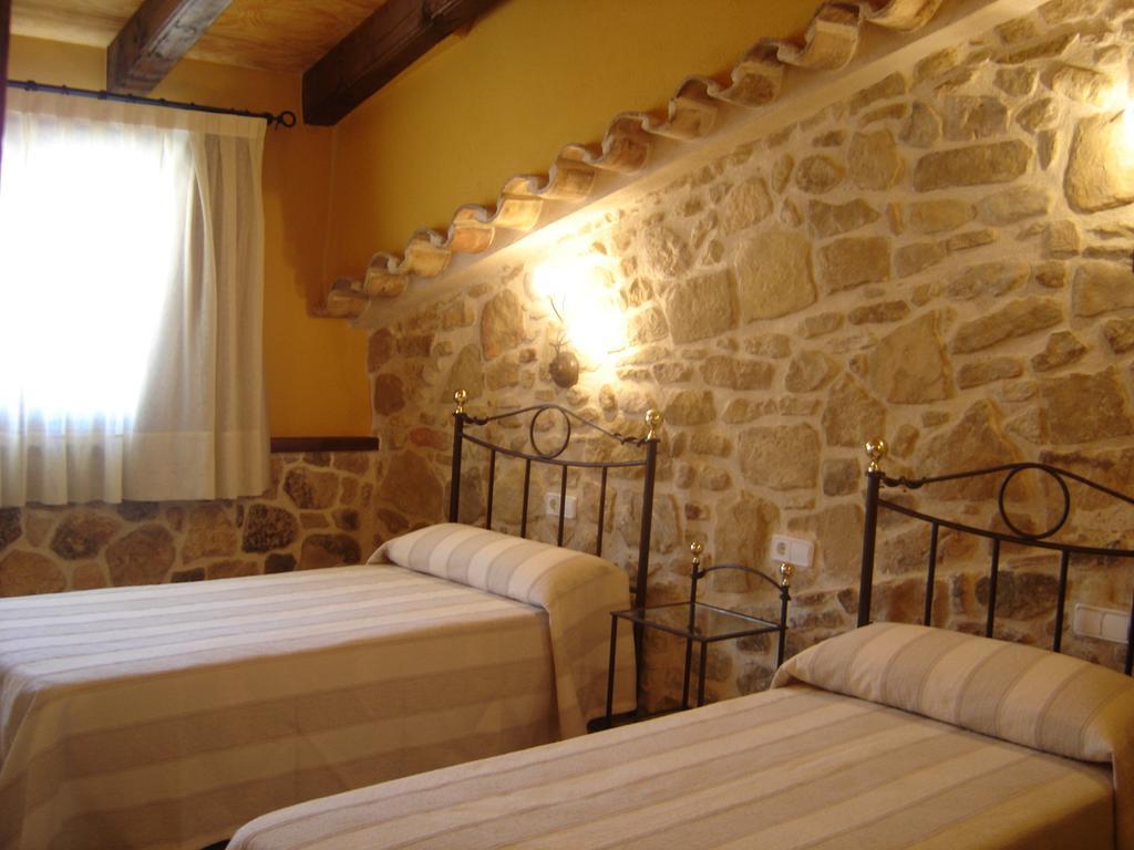 Hostal Casa Laure Y Mª Jose Arens de Lledo Buitenkant foto
