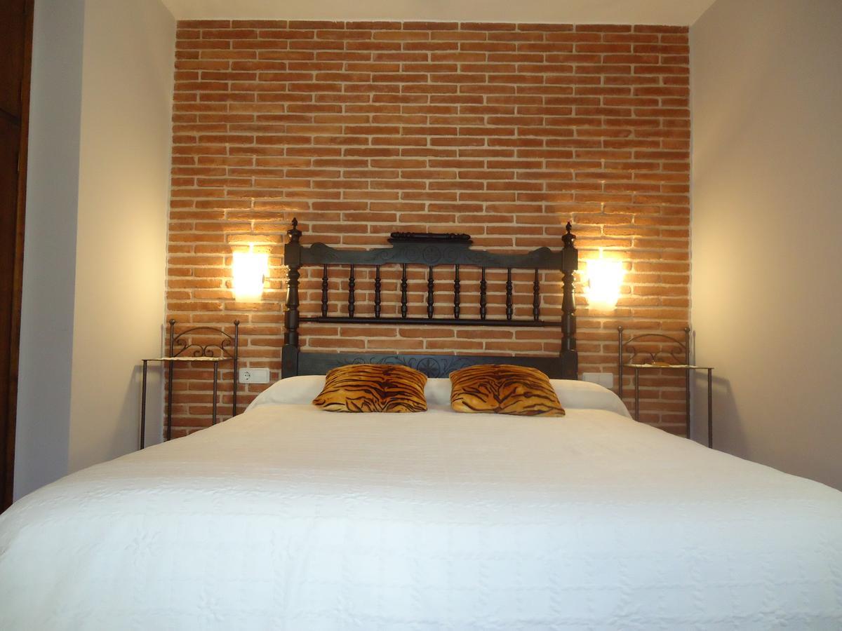 Hostal Casa Laure Y Mª Jose Arens de Lledo Buitenkant foto